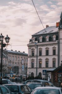 من اللغة الأوكرانية الى التركية ترجمة دليل انطاليا في مرادباشا