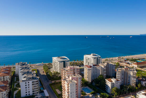 آپارتمان های فروشی در خط ساحلی پلاژ کنیالتی آنتالیا با ویو فوق العاده دریا جهت اخذ شهروندی ترکیه