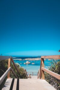 شقق للبيع في انطاليا مطلة على البحر في كونيالتي