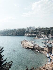 اشتري أفضل الشقق مع أفضل و سيط في أنطاليا مع دليل أنطاليا